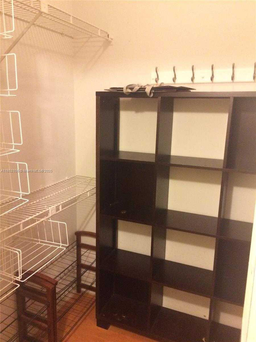 Small Image of 201 CRANDON BLVD #120, Key Biscayne Number 35