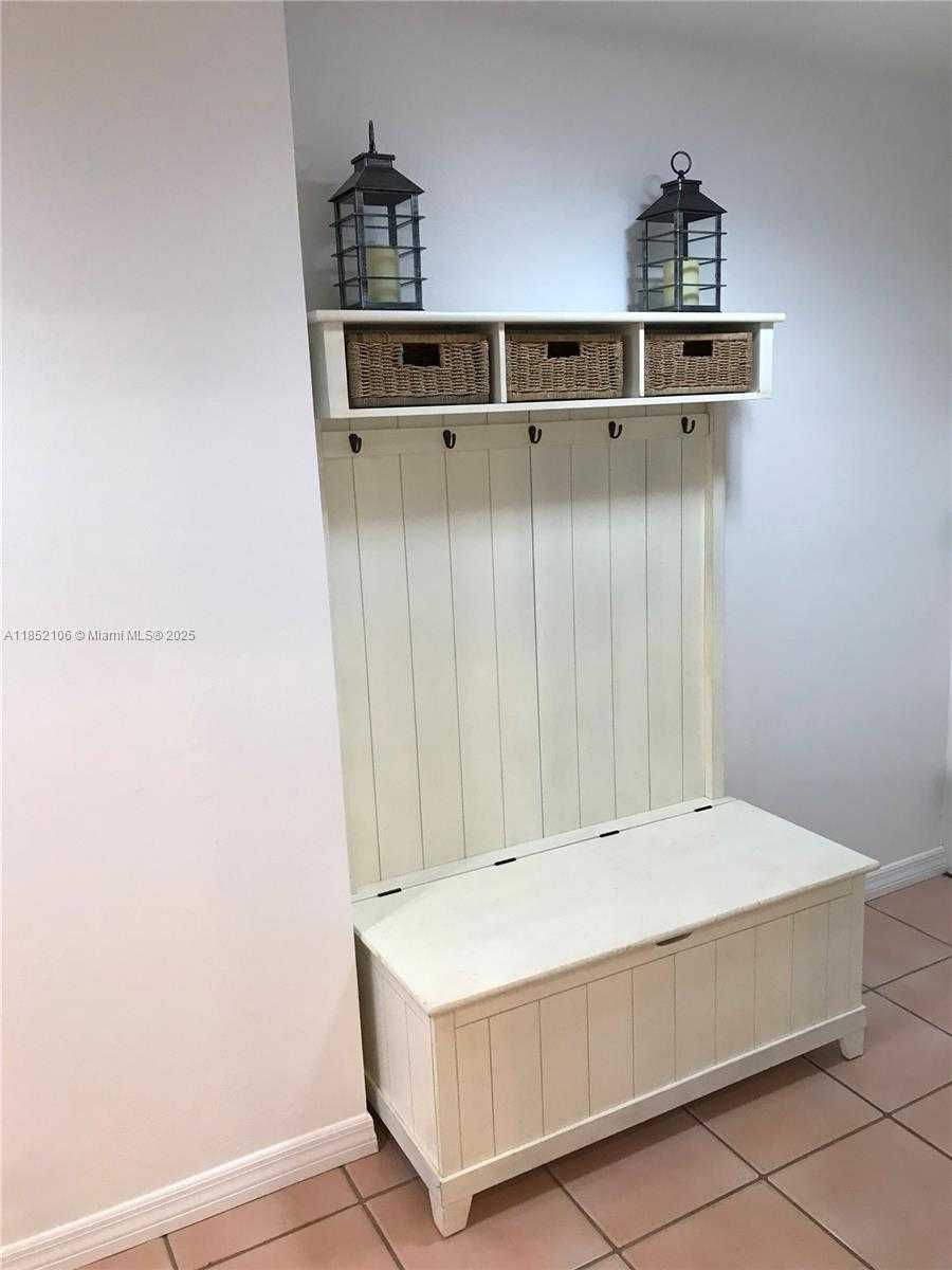 Small Image of 201 CRANDON BLVD #120, Key Biscayne Number 40