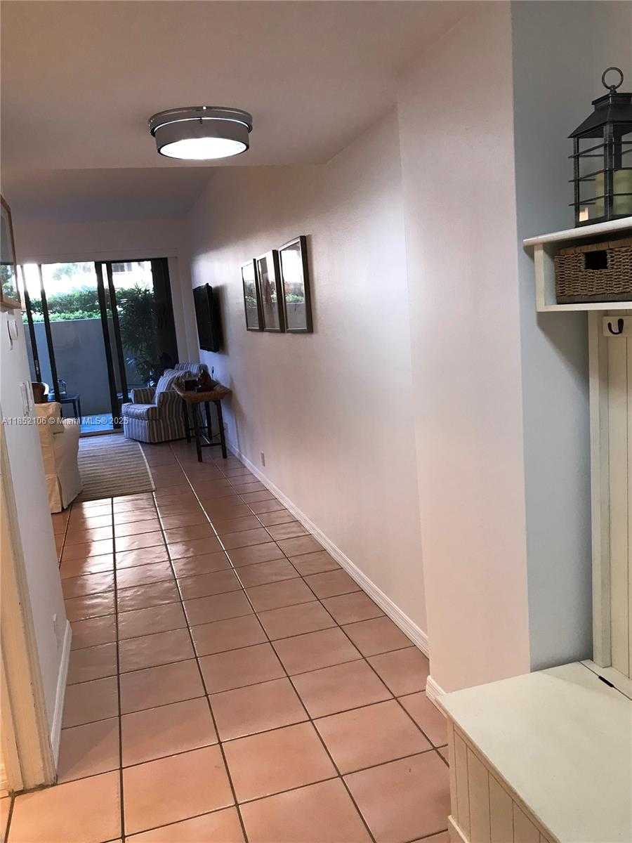 Small Image of 201 CRANDON BLVD #120, Key Biscayne Number 41