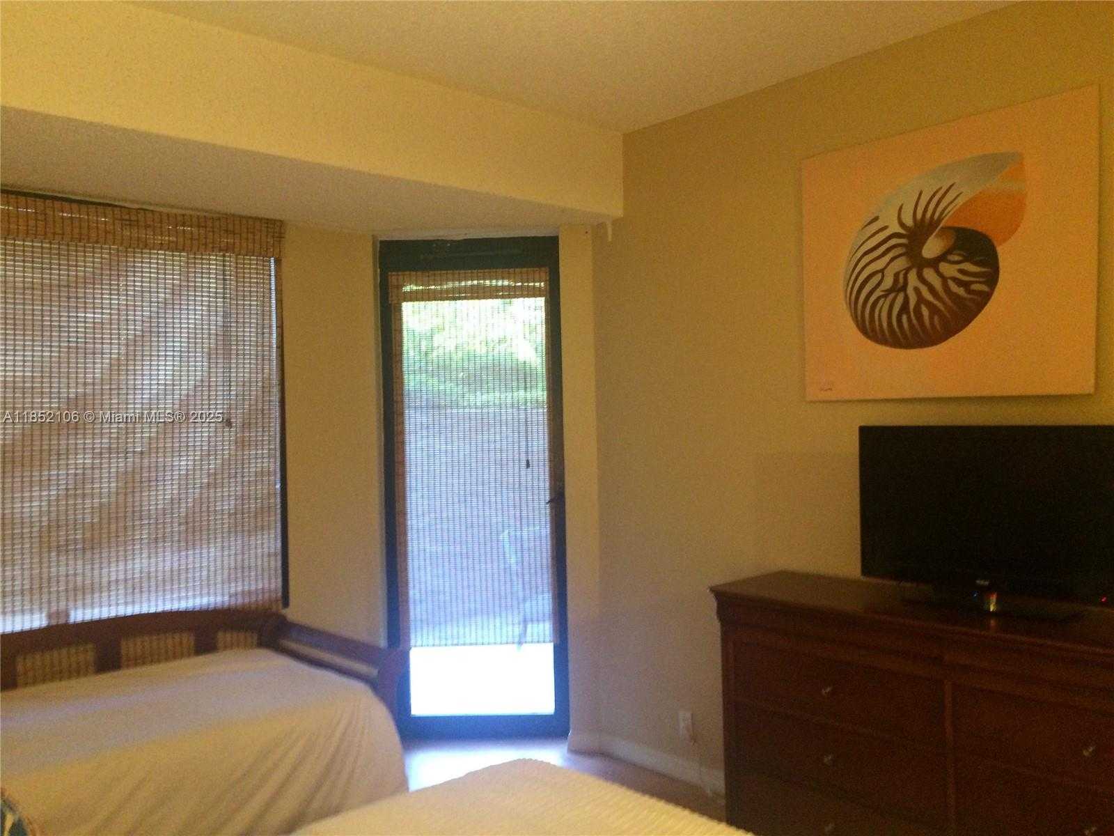 Small Image of 201 CRANDON BLVD #120, Key Biscayne Number 48