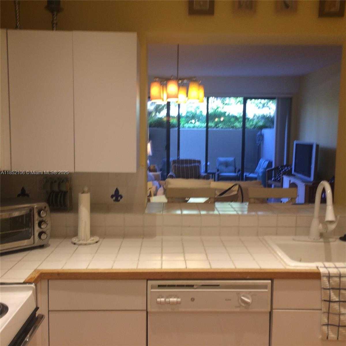 Small Image of 201 CRANDON BLVD #120, Key Biscayne Number 50