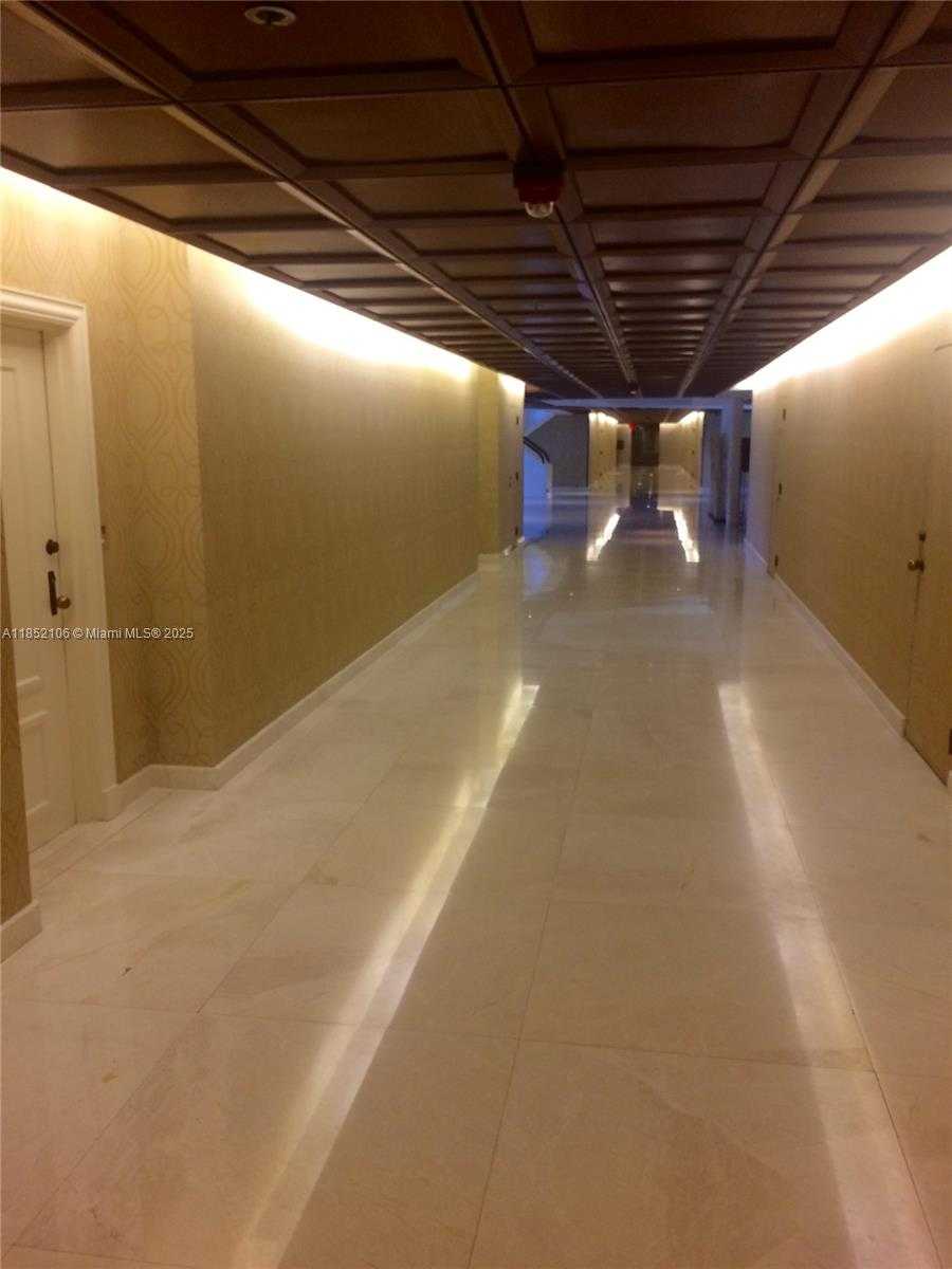 Small Image of 201 CRANDON BLVD #120, Key Biscayne Number 7