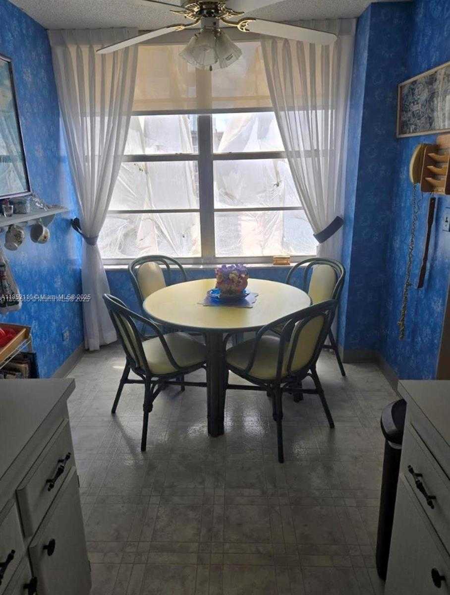Small Image of 231 174TH ST #2020, Sunny Isles Beach Number 5
