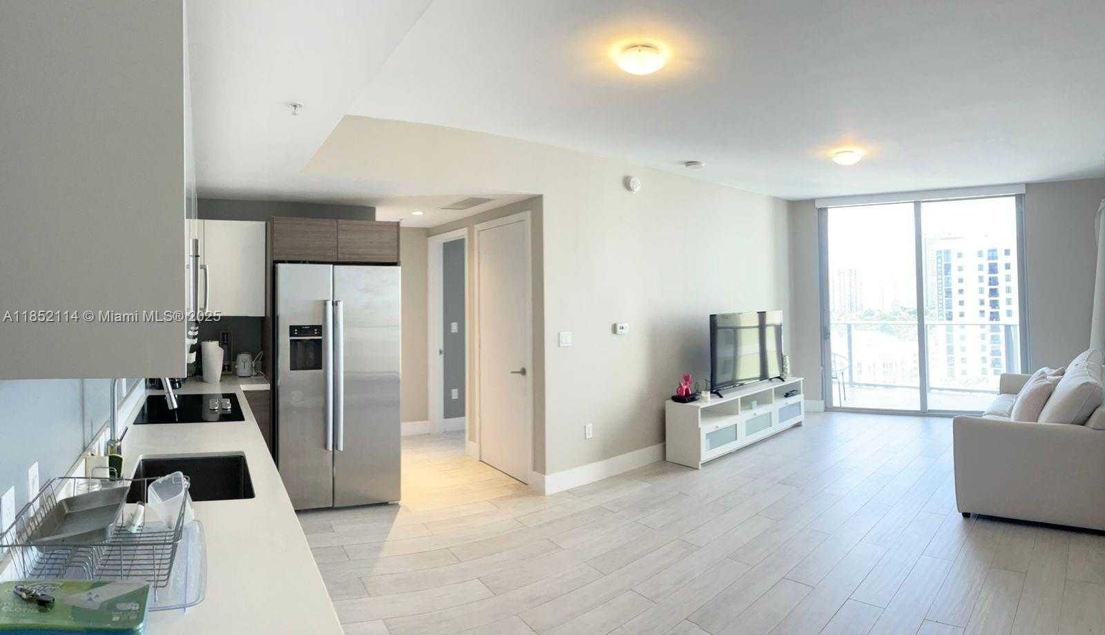 Small Image of 1010 SOUTH WEST 2ND AVE #1710, Miami Number 6