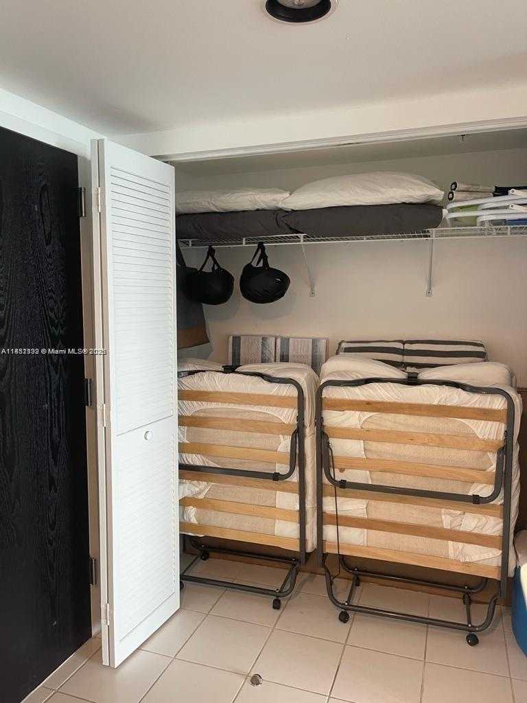 Small Image of 90 ALTON RD #908, Miami Beach Number 11