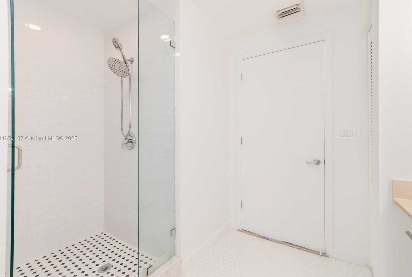 Small Image of 3470 EAST COAST AVE #H804, Miami Number 12