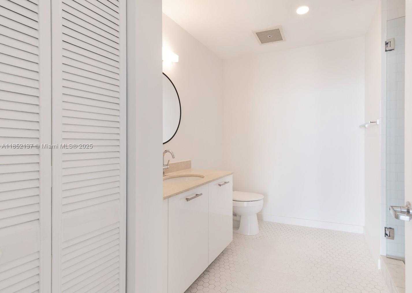 Small Image of 3470 EAST COAST AVE #H804, Miami Number 13