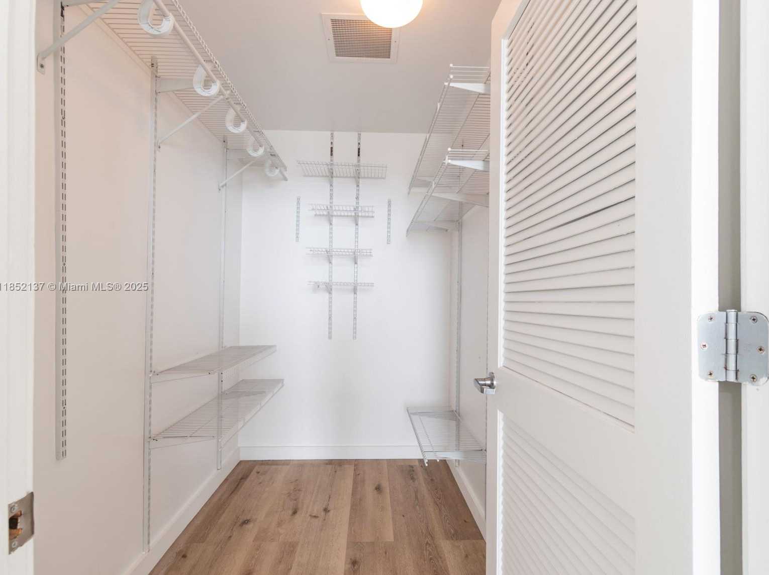 Small Image of 3470 EAST COAST AVE #H804, Miami Number 16