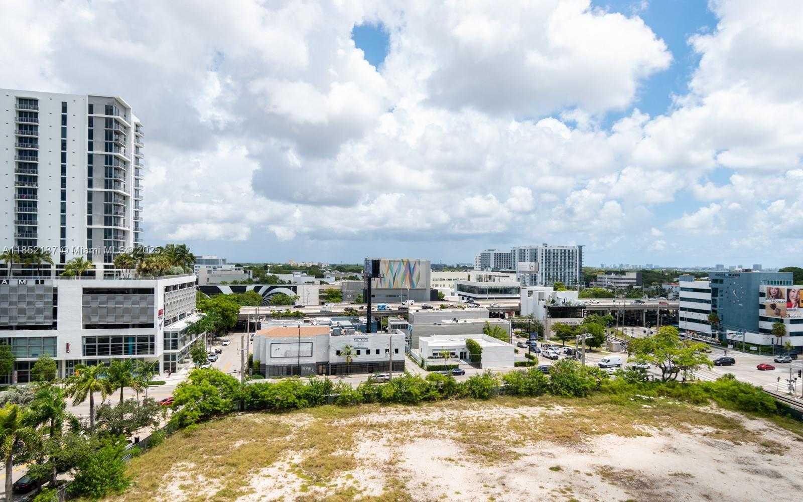 Small Image of 3470 EAST COAST AVE #H804, Miami Number 25