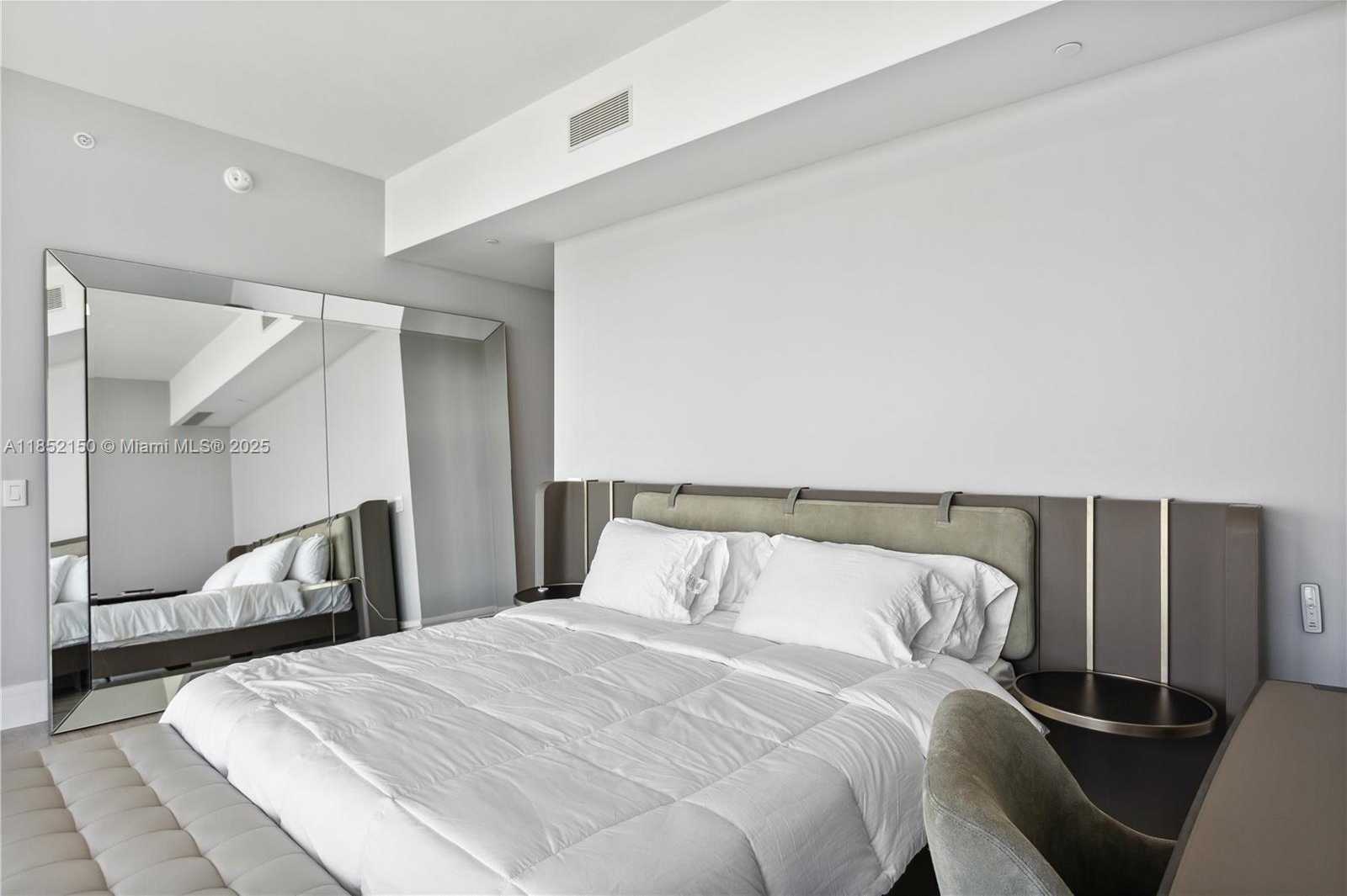 Small Image of 18975 COLLINS AVE #1905, Sunny Isles Beach Number 11