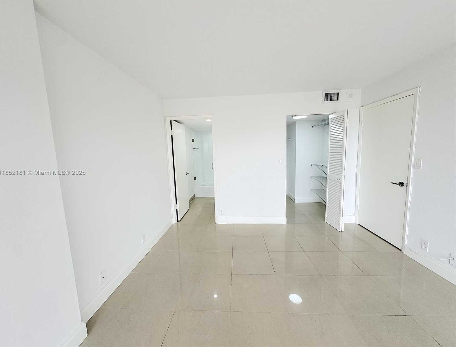 Small Image of 1865 BRICKELL AVE #A404, Miami Number 21