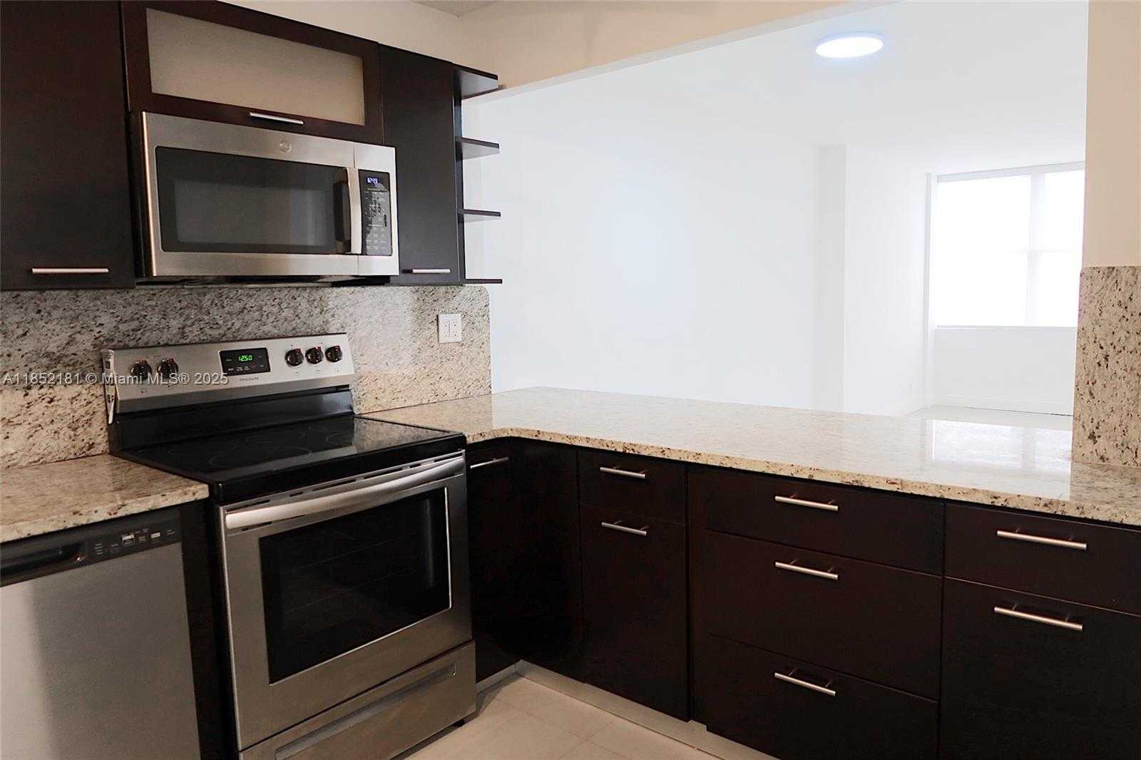 Small Image of 1865 BRICKELL AVE #A404, Miami Number 29