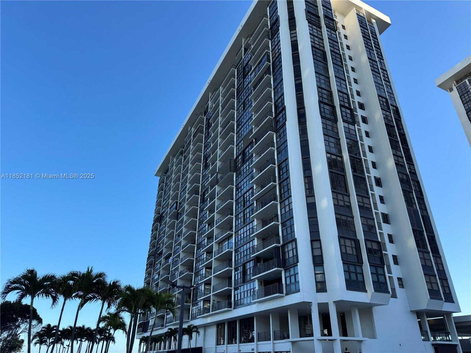 Small Image of 1865 BRICKELL AVE #A404, Miami Number 31