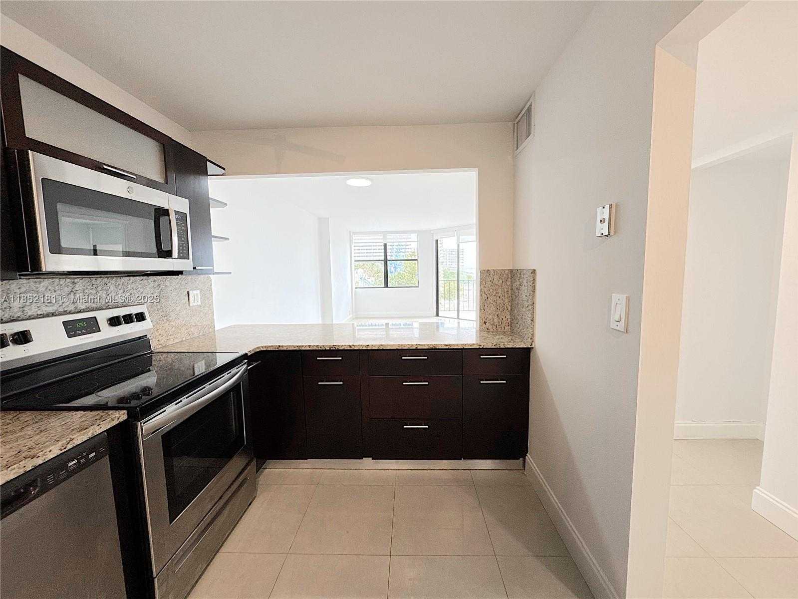 Small Image of 1865 BRICKELL AVE #A404, Miami Number 4