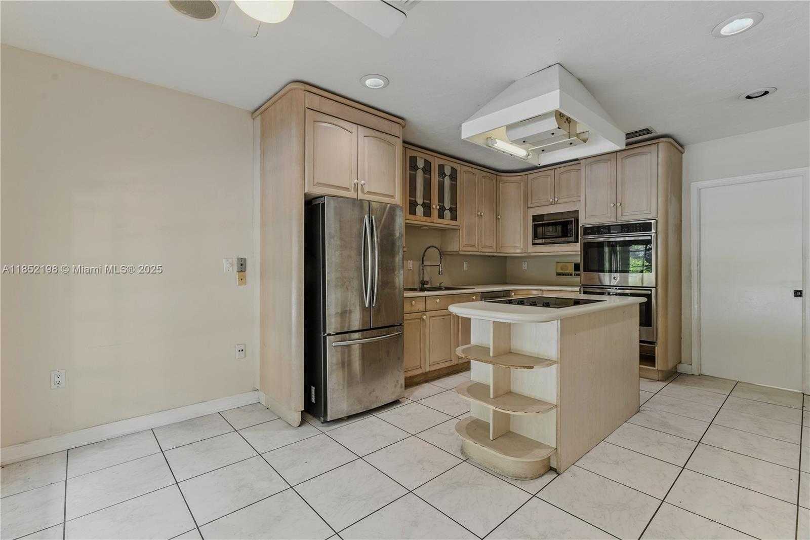 Small Image of 17900 SOUTH WEST 77TH AVE, Palmetto Bay Number 13