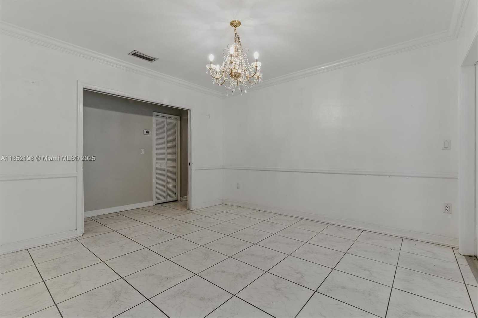 Small Image of 17900 SOUTH WEST 77TH AVE, Palmetto Bay Number 14