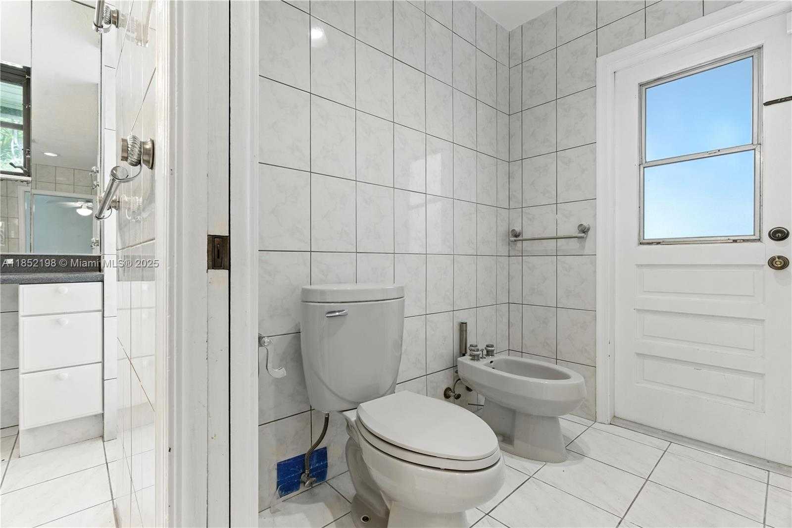 Small Image of 17900 SOUTH WEST 77TH AVE, Palmetto Bay Number 22