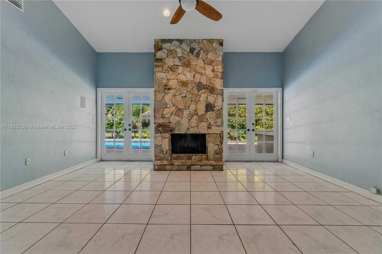 Small Image of 17900 SOUTH WEST 77TH AVE, Palmetto Bay Number 24