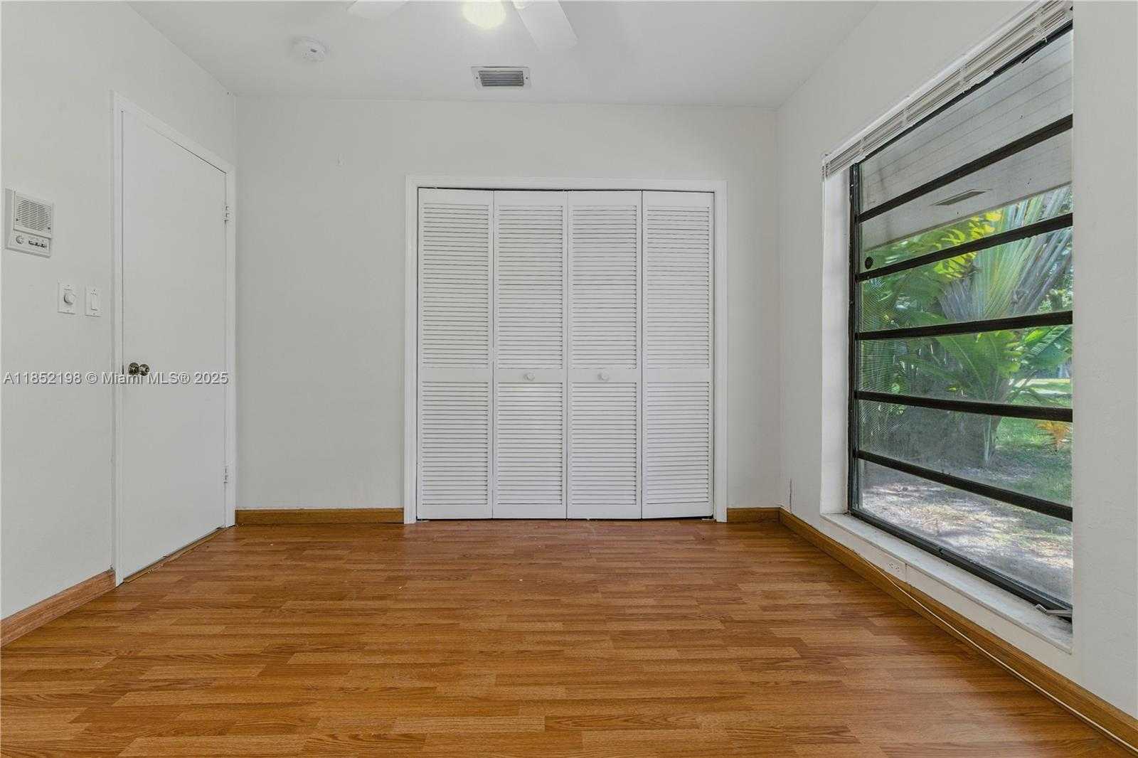 Small Image of 17900 SOUTH WEST 77TH AVE, Palmetto Bay Number 29