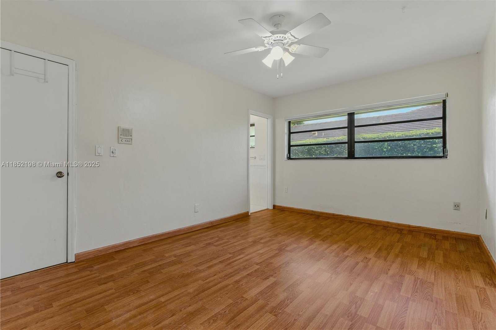 Small Image of 17900 SOUTH WEST 77TH AVE, Palmetto Bay Number 31