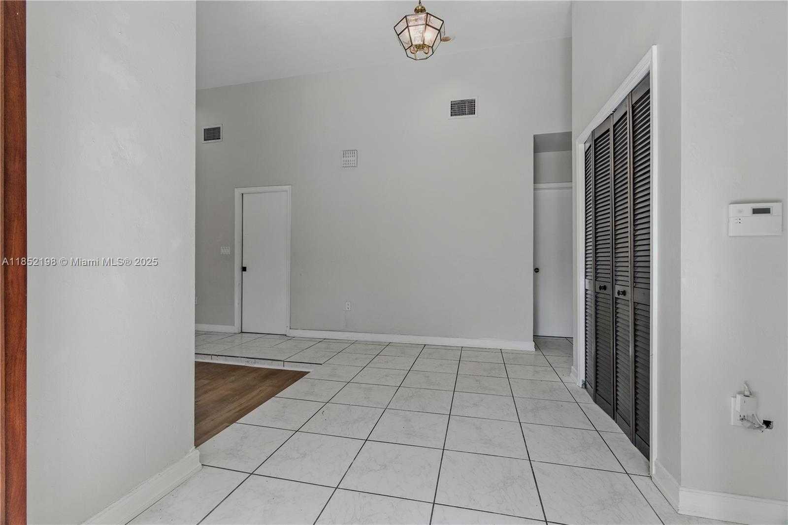 Small Image of 17900 SOUTH WEST 77TH AVE, Palmetto Bay Number 5