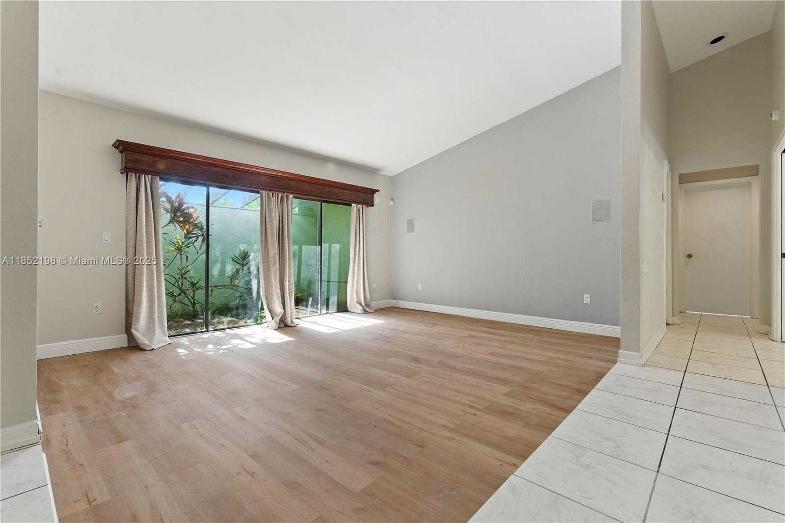 Small Image of 17900 SOUTH WEST 77TH AVE, Palmetto Bay Number 7