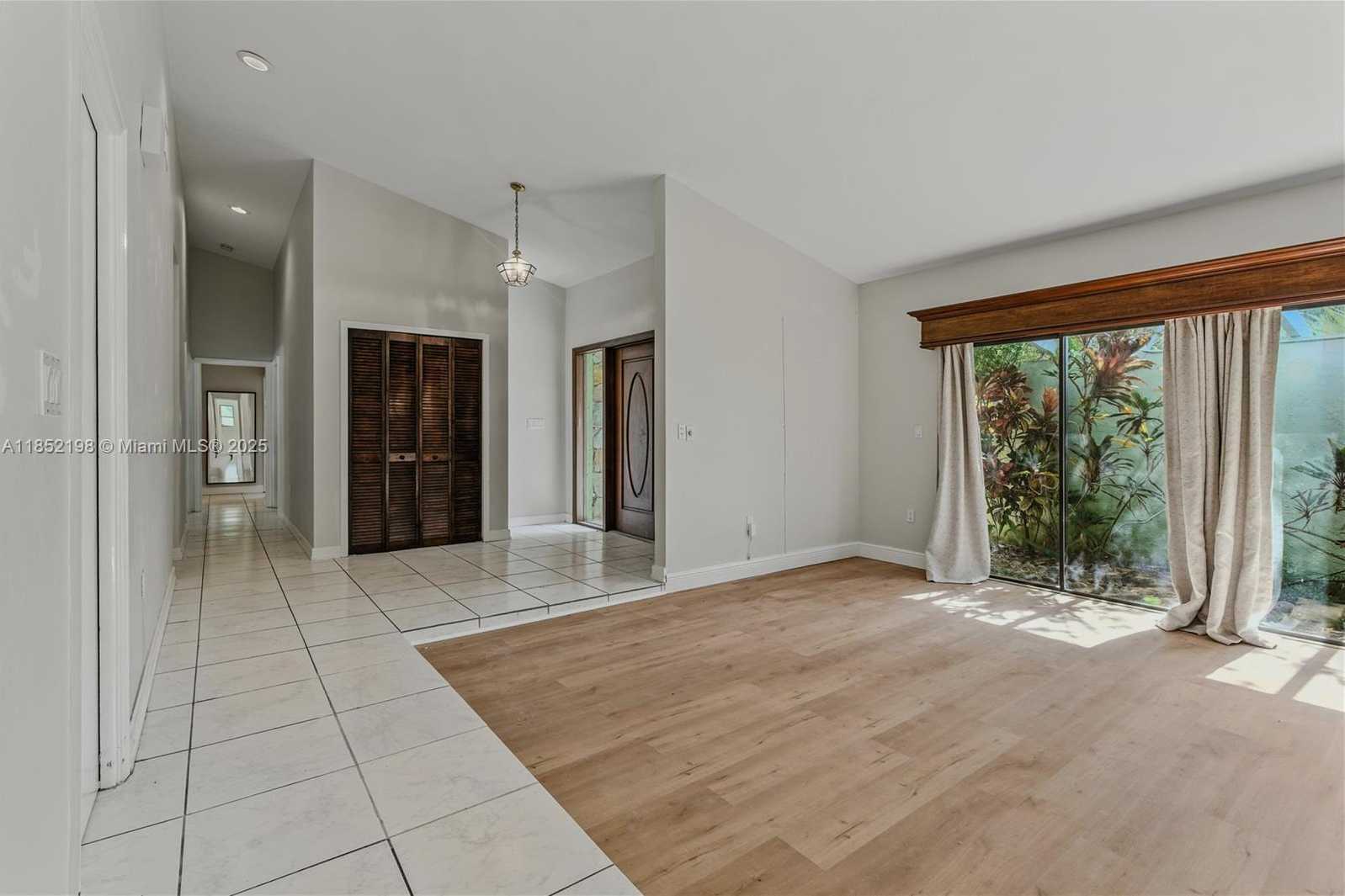 Small Image of 17900 SOUTH WEST 77TH AVE, Palmetto Bay Number 9