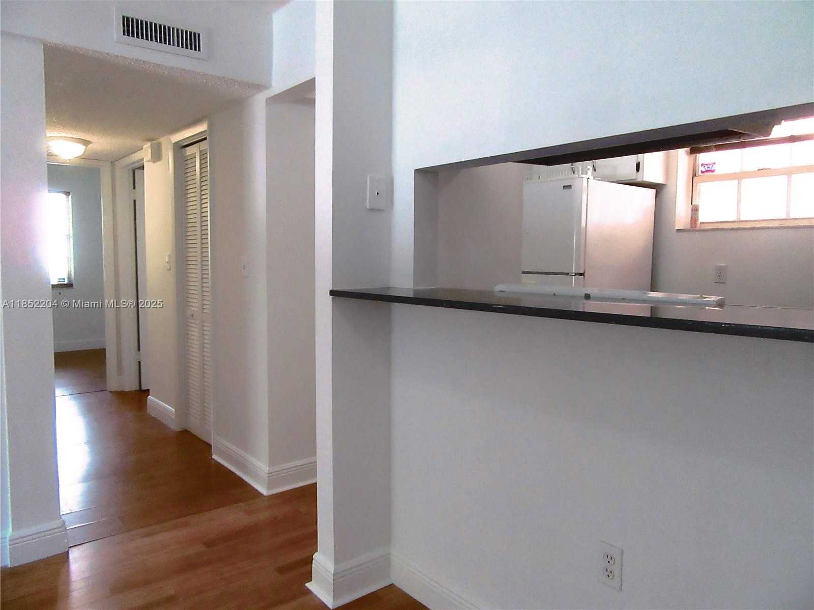 Small Image of 29 SANTILLANE AVE #1, Coral Gables Number 10