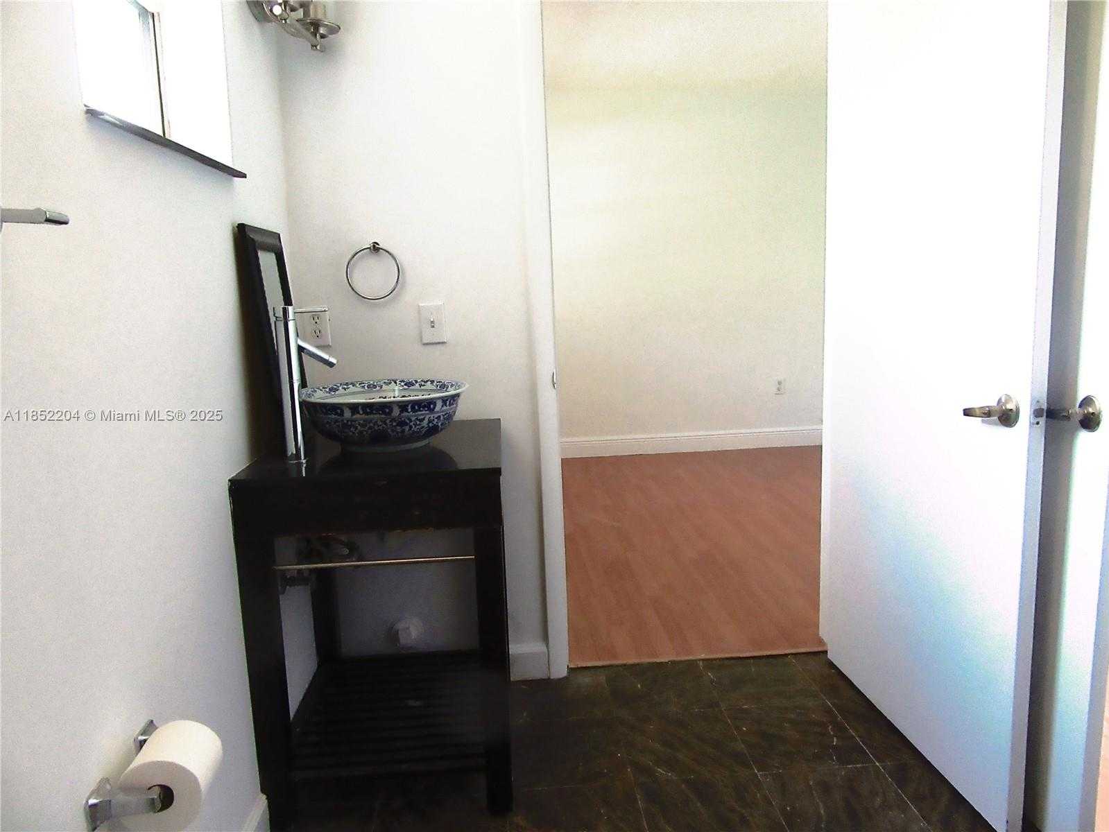Small Image of 29 SANTILLANE AVE #1, Coral Gables Number 7