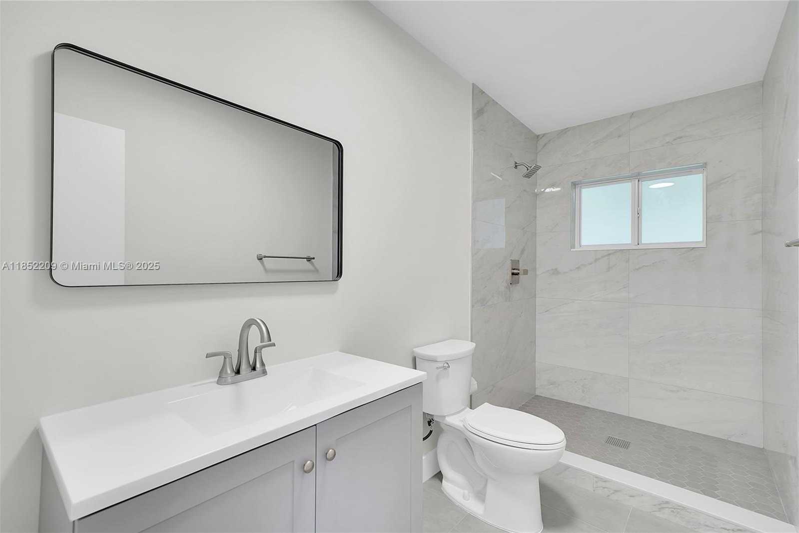 Small Image of 14312 SOUTH WEST 110TH AVE, Miami Number 17