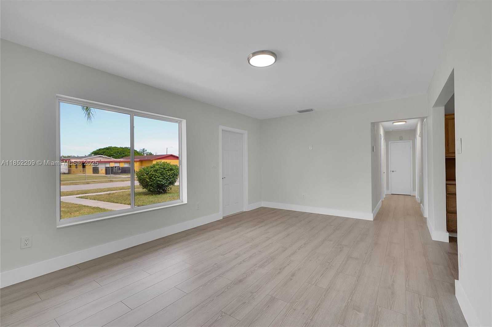 Small Image of 14312 SOUTH WEST 110TH AVE, Miami Number 6