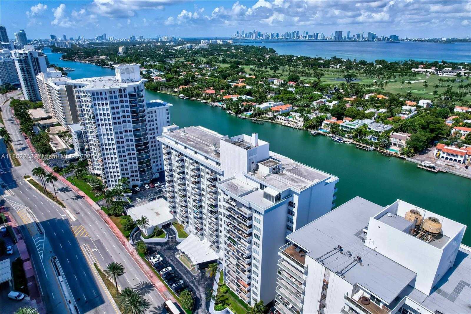 Small Image of 5700 COLLINS AVE #16C, Miami Beach Number 36