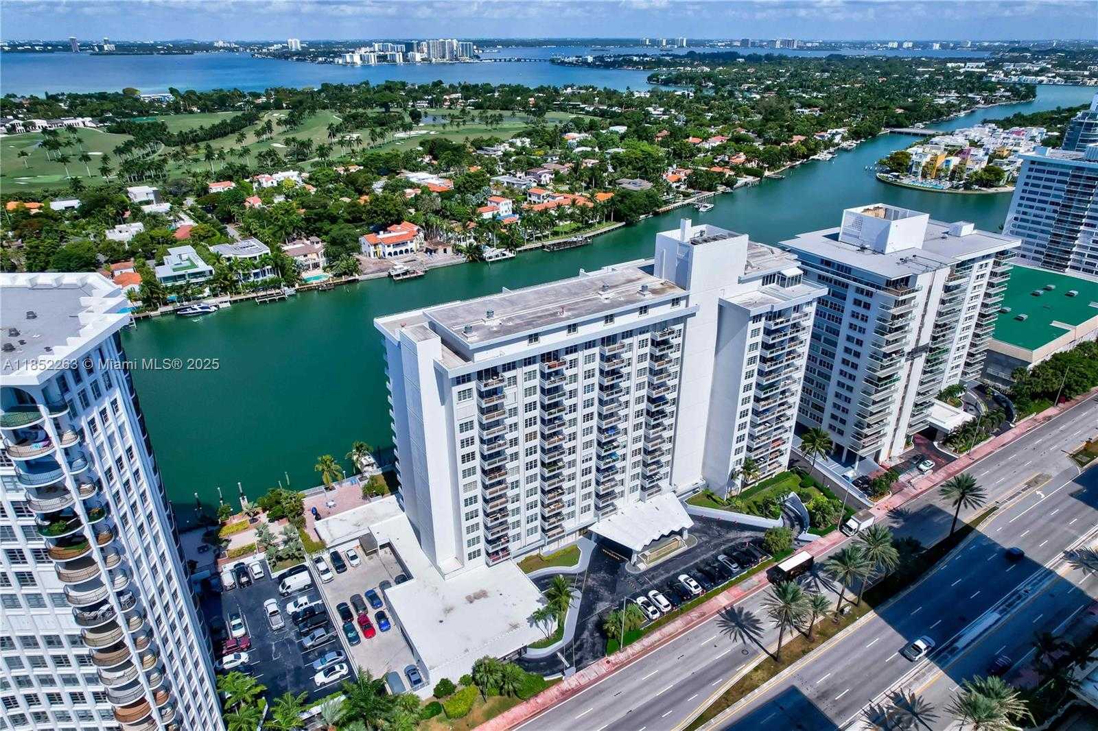 Small Image of 5700 COLLINS AVE #16C, Miami Beach Number 43