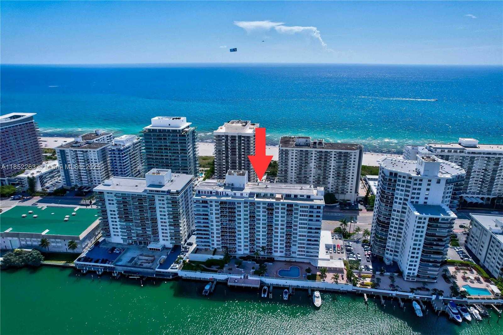 Small Image of 5700 COLLINS AVE #16C, Miami Beach Number 47