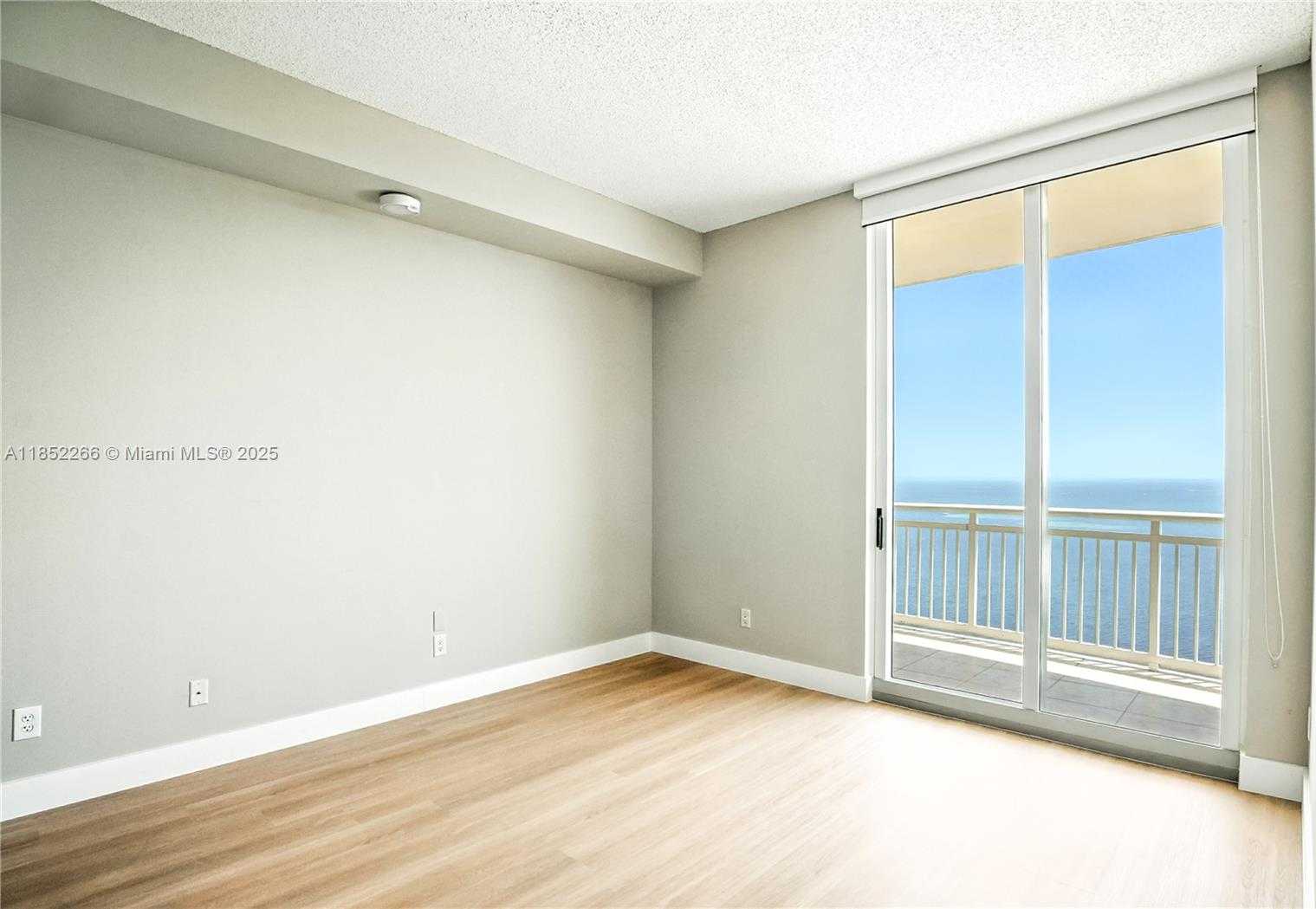 Small Image of 2475 BRICKELL AVE #2610, Miami Number 8