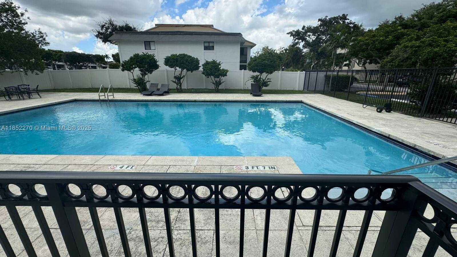 Small Image of 6045 NORTH WEST 186TH ST #312, Hialeah Number 12
