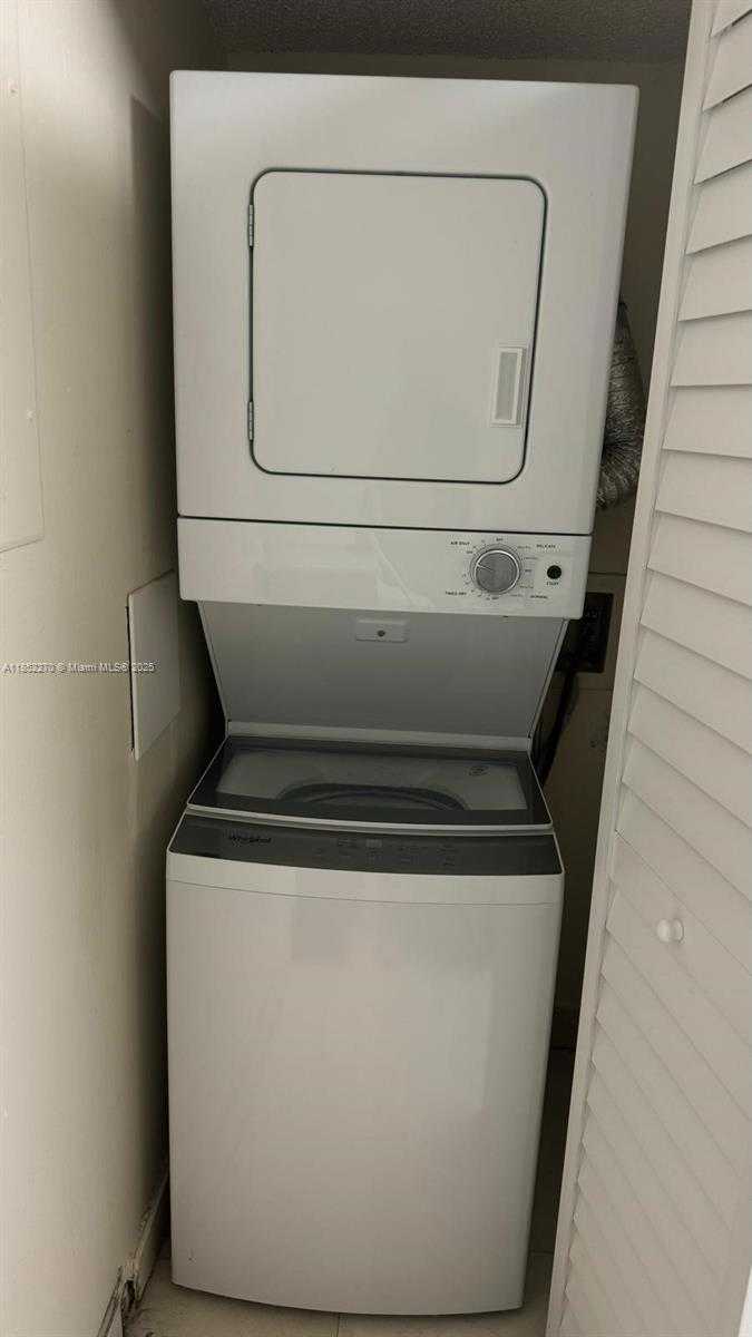 Small Image of 6045 NORTH WEST 186TH ST #312, Hialeah Number 8