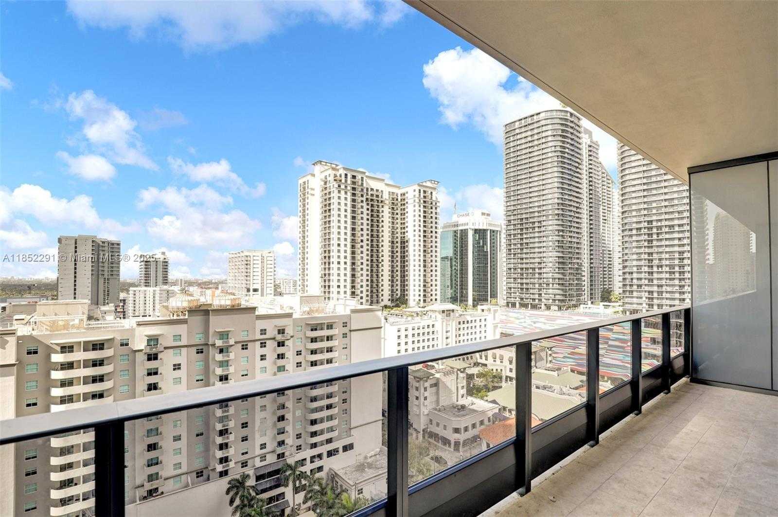 Small Image of 1000 BRICKELL PLAZA #1904, Miami Number 11