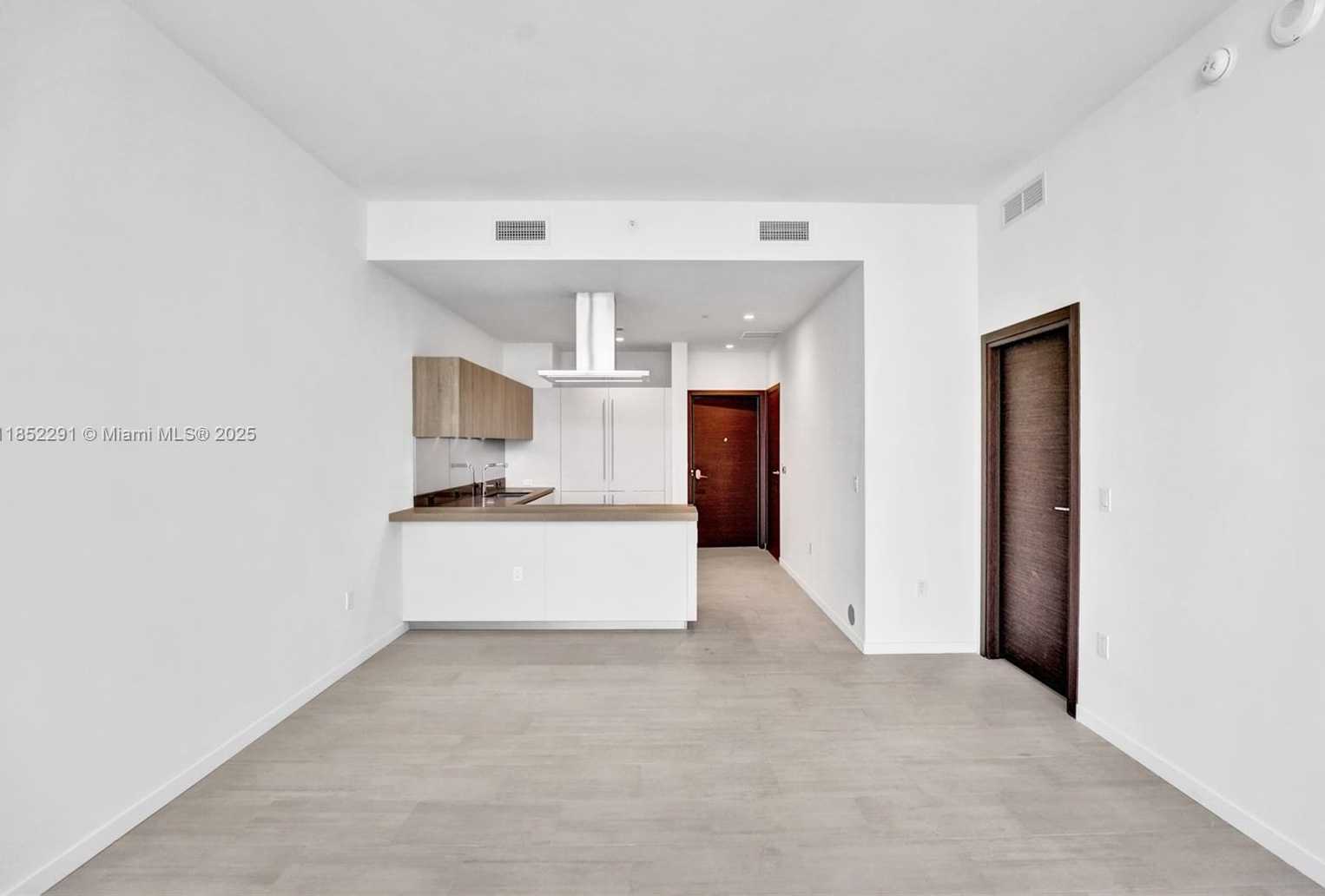 Small Image of 1000 BRICKELL PLAZA #1904, Miami Number 16