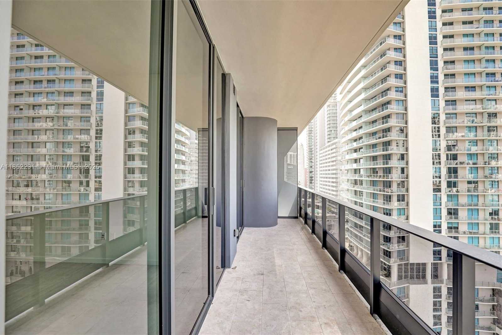 Small Image of 1000 BRICKELL PLAZA #1904, Miami Number 2