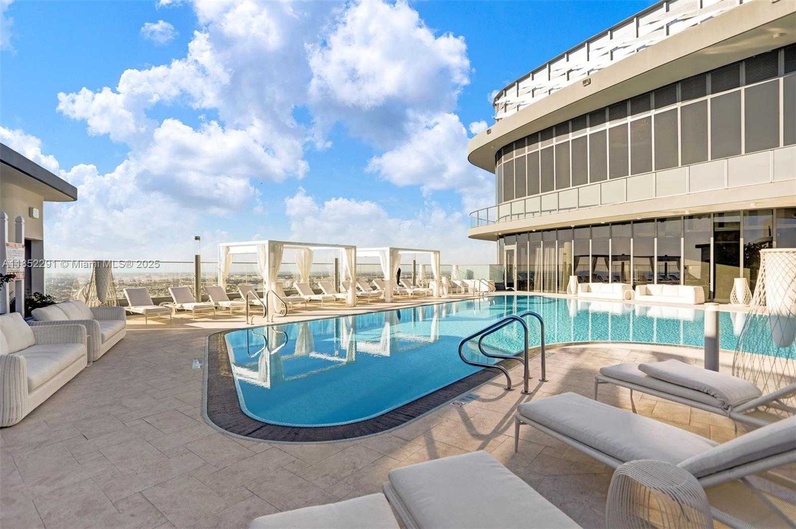 Small Image of 1000 BRICKELL PLAZA #1904, Miami Number 24