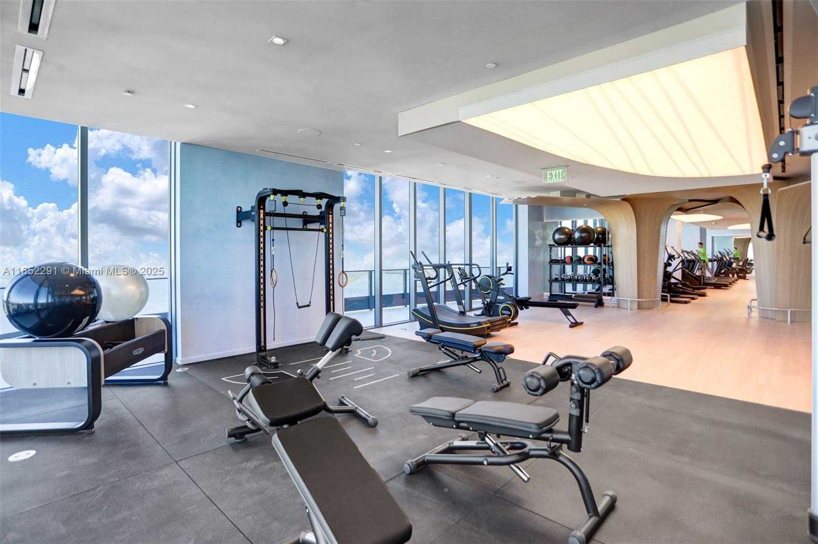 Small Image of 1000 BRICKELL PLAZA #1904, Miami Number 27