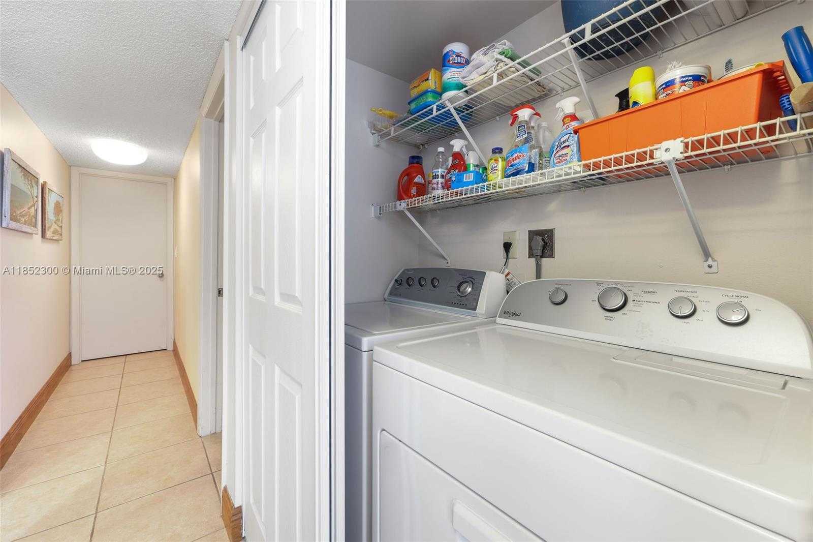 Small Image of 5415 COLLINS AVE #407, Miami Beach Number 20