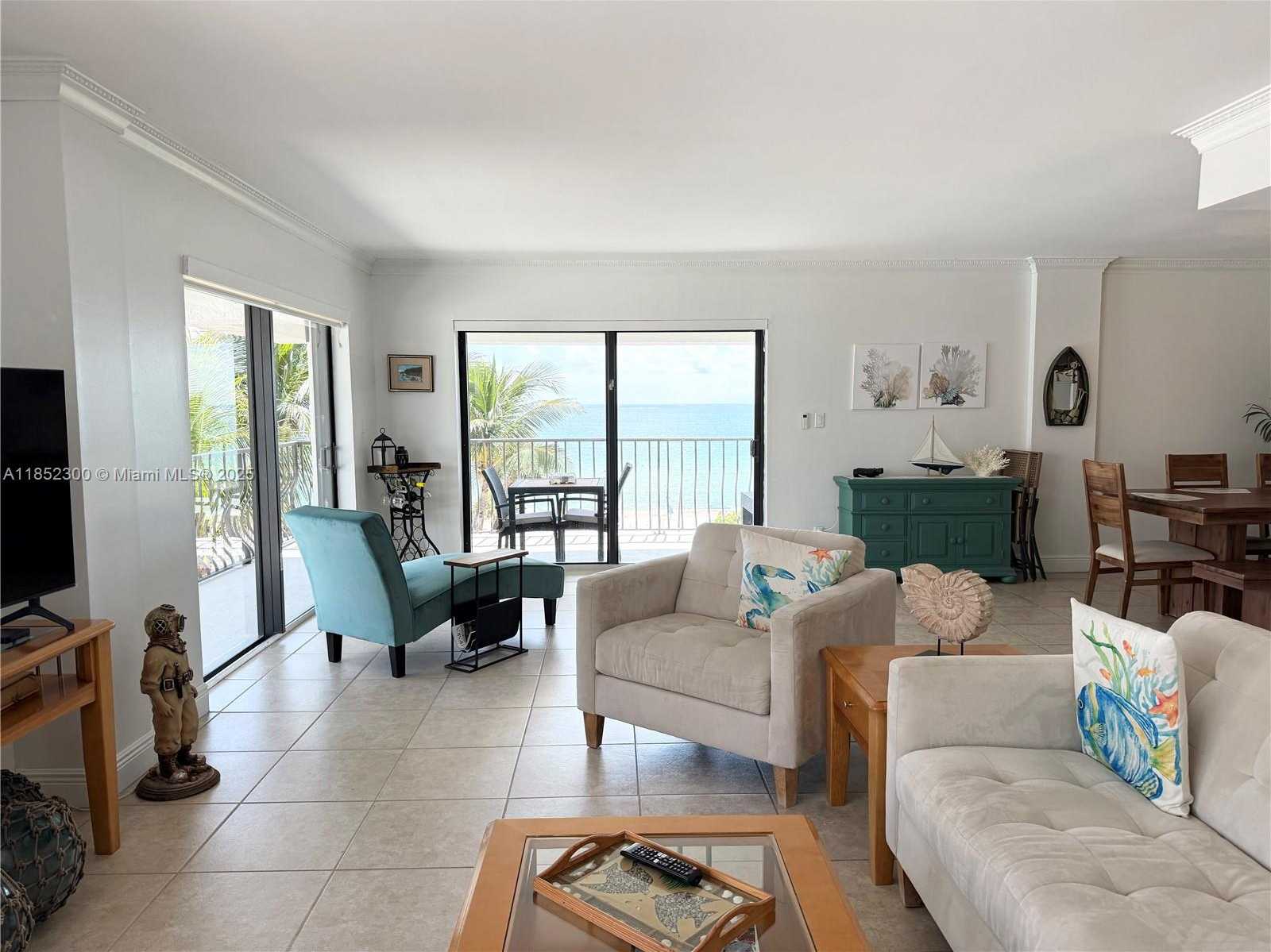 Small Image of 5415 COLLINS AVE #407, Miami Beach Number 7