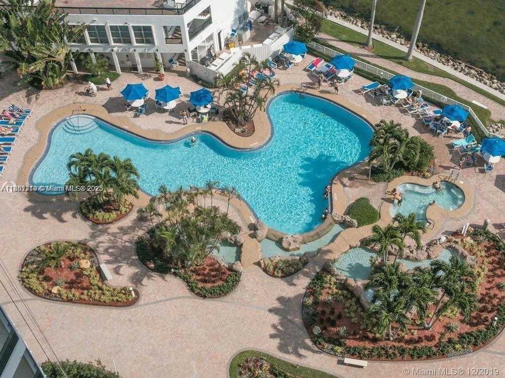 Small Image of 19101 NE 36th Pl, Aventura, FL 33180, USA Number 21