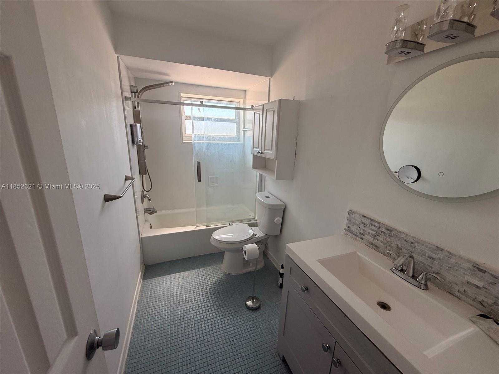 Small Image of 1943 MONROE ST #309A, Hollywood Number 10