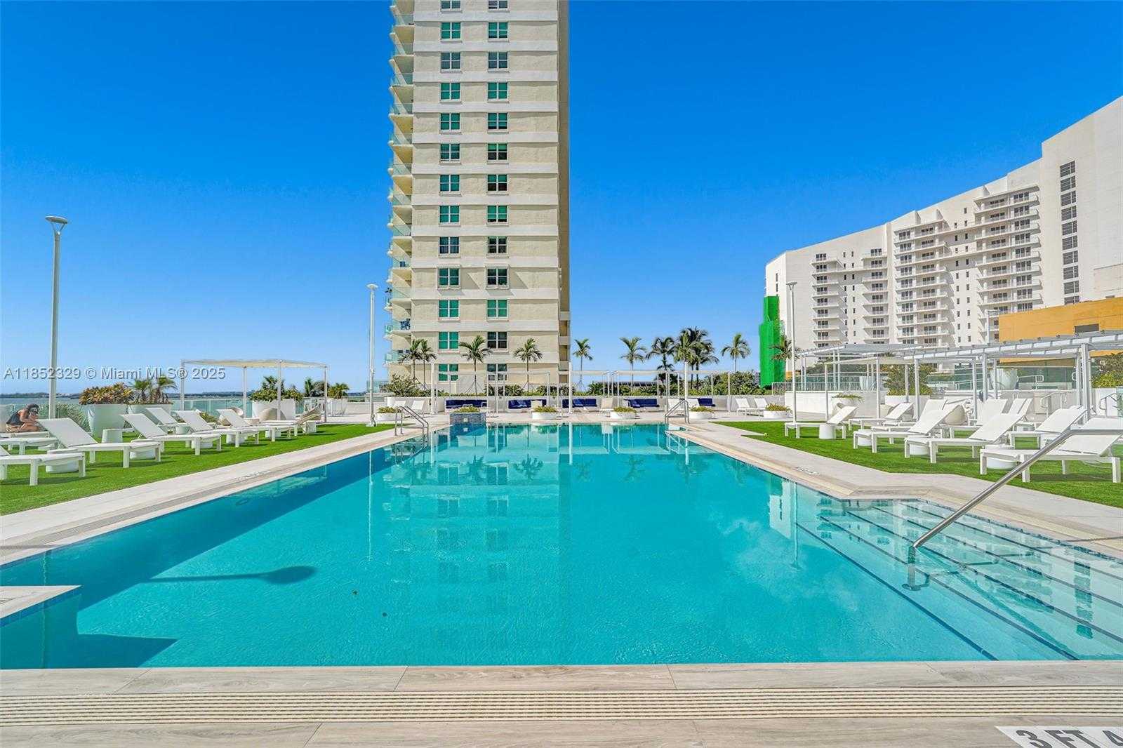 Small Image of 770 CLAUGHTON ISLAND DRIVE #611, Miami Number 28