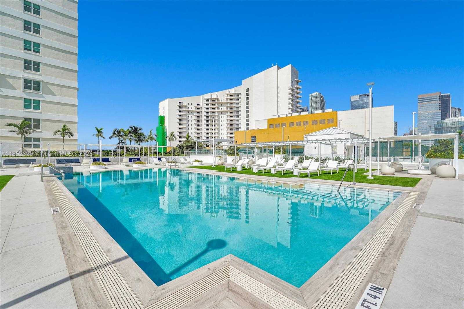 Small Image of 770 CLAUGHTON ISLAND DRIVE #611, Miami Number 29