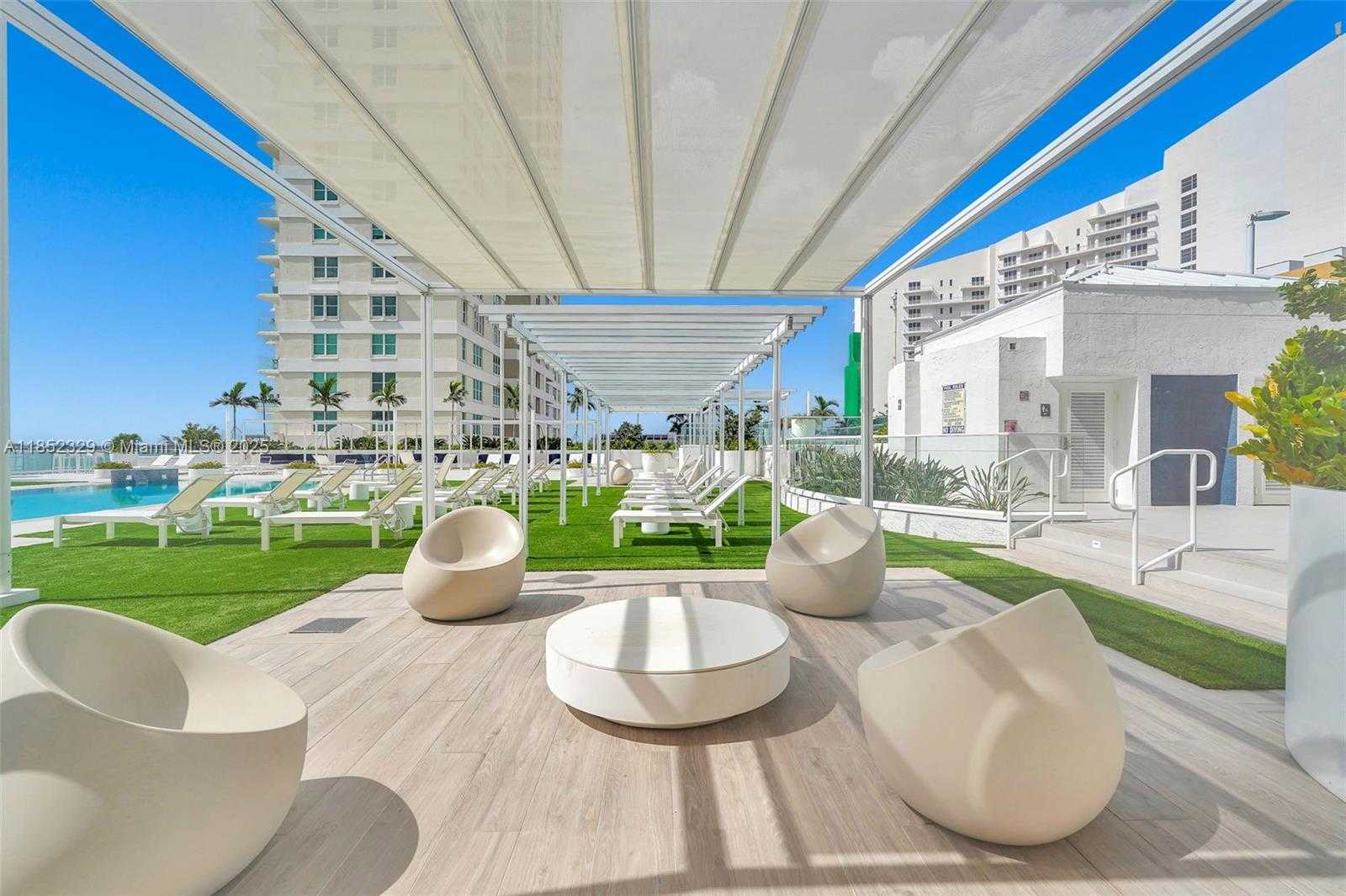 Small Image of 770 CLAUGHTON ISLAND DRIVE #611, Miami Number 30