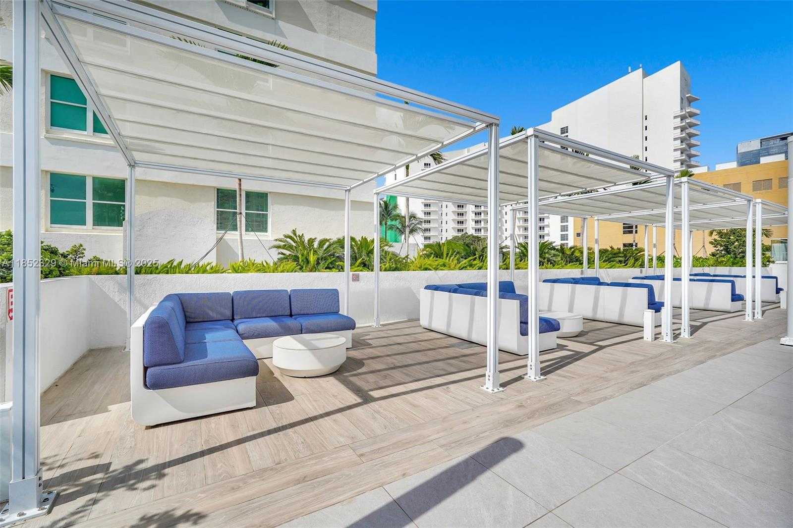 Small Image of 770 CLAUGHTON ISLAND DRIVE #611, Miami Number 32